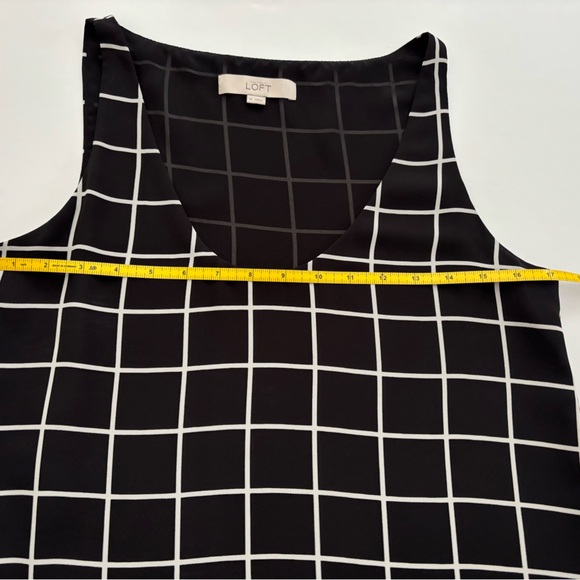 LOFT Black and Ivory Windowpane Plaid Sleeveless Tank Top - Picture 5 of 6